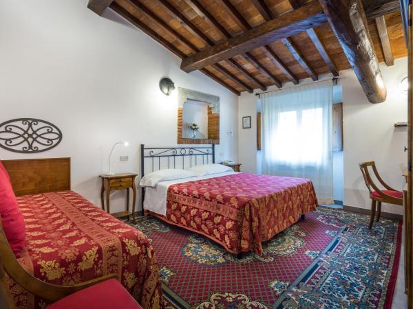 Hotel Collodi Firenze : photo 1 de la chambre chambre triple
