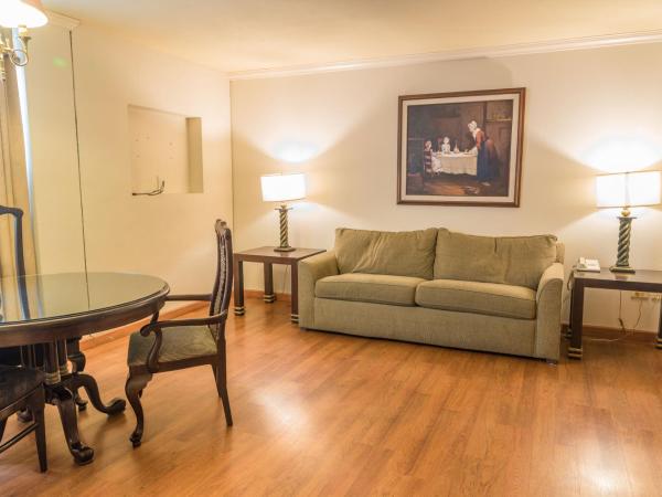 Rose Hotel : photo 3 de la chambre chambre deluxe avec 2 lits doubles