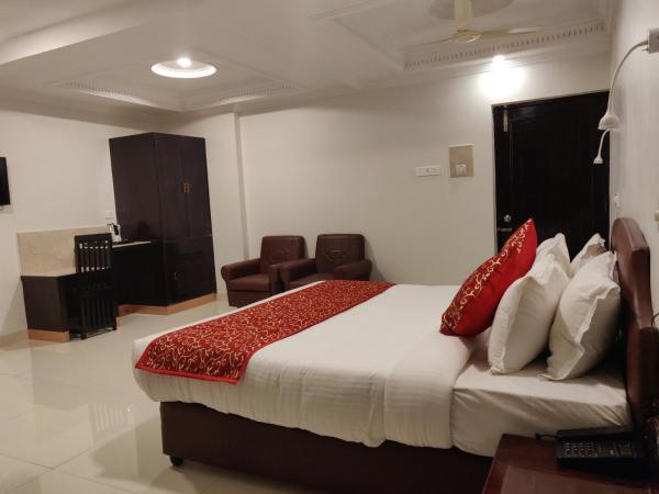 Chandra Inn : photo 5 de la chambre chambre deluxe double ou lits jumeaux
