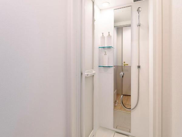 MANGA ART HOTEL, TOKYO : photo 9 de la chambre lit simple dans dortoir pour hommes