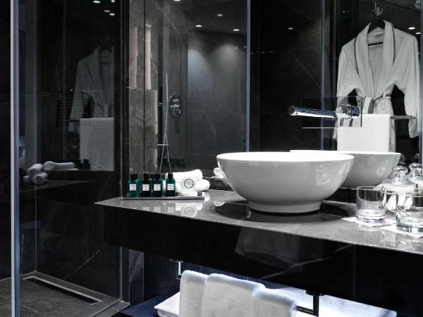 Sofitel Athens Airport : photo 10 de la chambre chambre lits jumeaux club de luxe - accès au salon