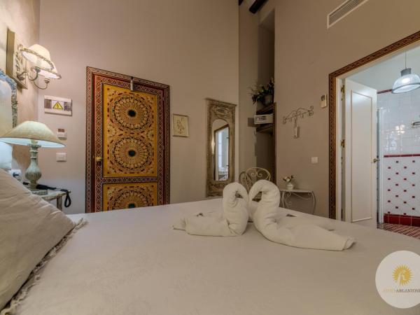 Hotel Argantonio : photo 5 de la chambre chambre double ou lits jumeaux avec balcon