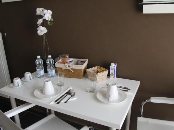 B&b My Bergamo : photo 1 de la chambre chambre double avec lit d'appoint