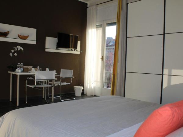 B&b My Bergamo : photo 7 de la chambre chambre double avec lit d'appoint