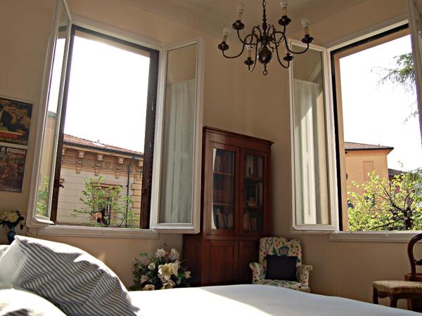 Italy Prestigious Guest House : photo 10 de la chambre chambre double ou lits jumeaux avec salle de bains privative externe