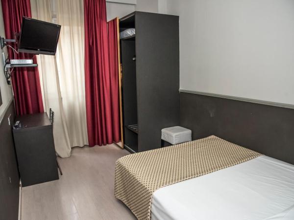 Hotel Corallo : photo 3 de la chambre petite chambre double