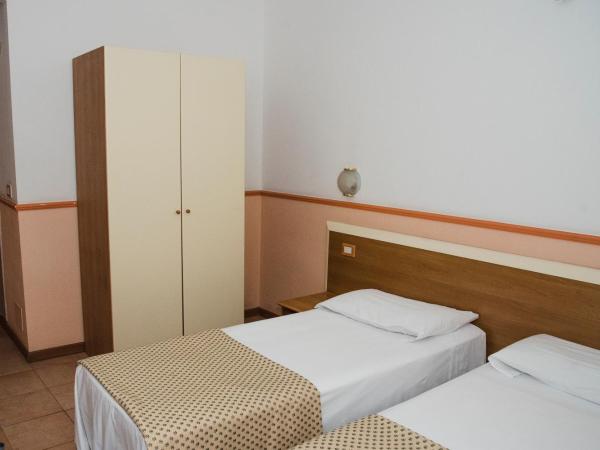 Hotel Corallo : photo 3 de la chambre chambre lits jumeaux standard