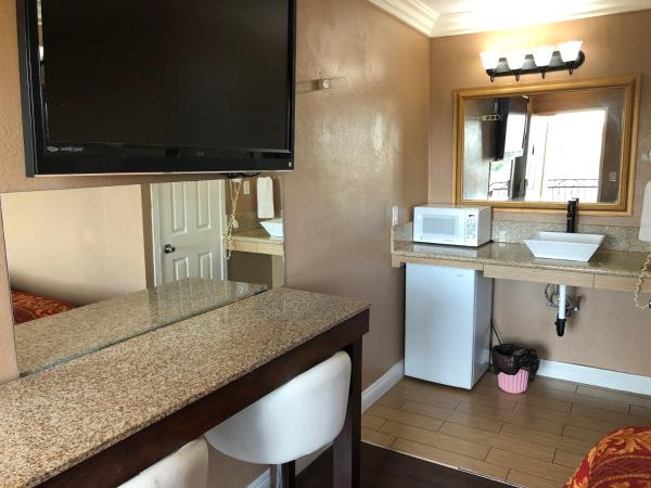 Flight Motel : photo 2 de la chambre chambre lit king-size