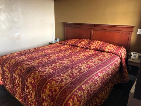 Flight Motel : photo 1 de la chambre chambre lit king-size