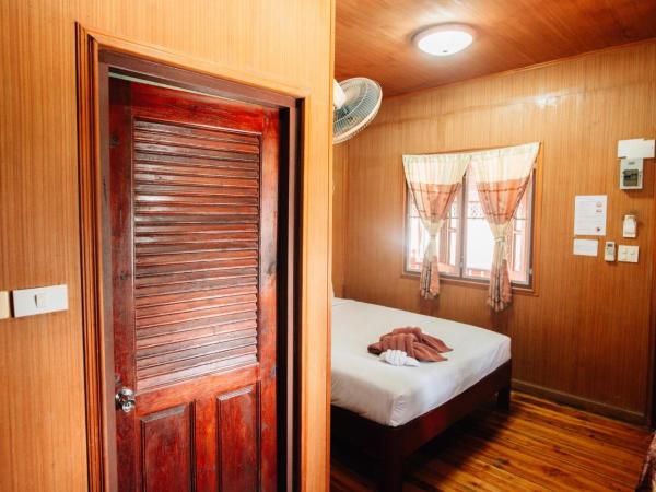 Noble Night Guesthouse : photo 6 de la chambre petite chambre double