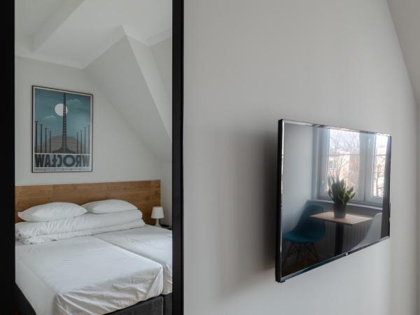MoHo XL : photo 2 de la chambre chambre double ou lits jumeaux avec salle de bains