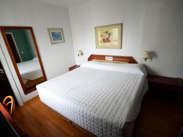 Caravelle Palace Hotel : photo 6 de la chambre chambre double standard