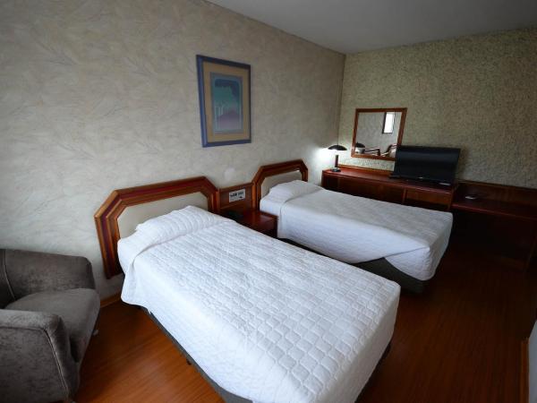 Caravelle Palace Hotel : photo 3 de la chambre chambre lits jumeaux standard