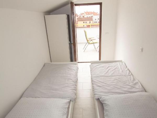 Apartments and Rooms Irena : photo 5 de la chambre appartement 2 chambres