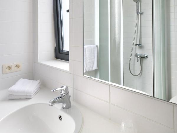 Century Hotel Antwerpen Centrum : photo 3 de la chambre chambre triple confort