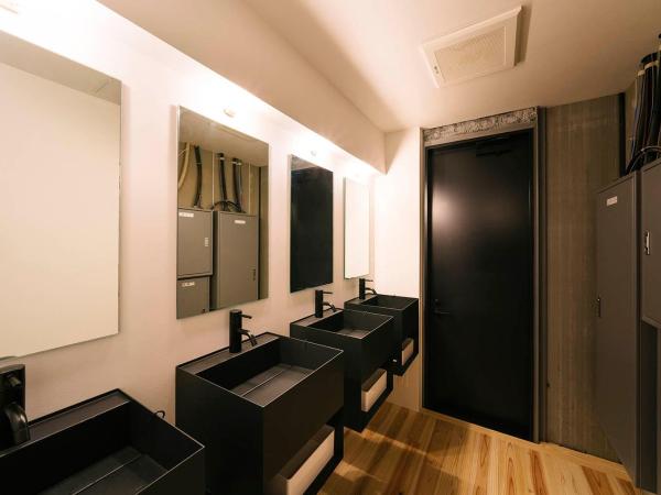 MANGA ART HOTEL, TOKYO : photo 8 de la chambre lit simple dans dortoir pour hommes