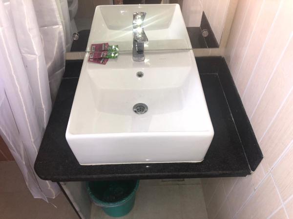 Hotel Guru : photo 5 de la chambre chambre simple - vue sur montagne