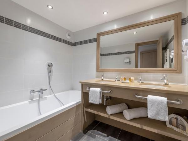 Hotel La Chaudanne : photo 4 de la chambre chambre quadruple