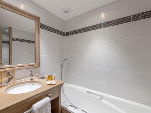 Hotel La Chaudanne : photo 3 de la chambre chambre double ou lits jumeaux - vue sur montagnes