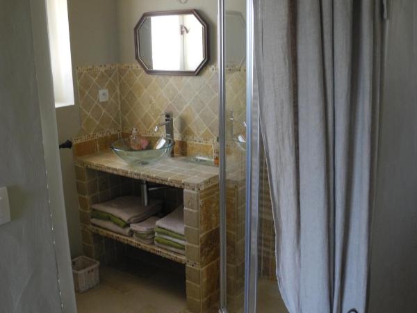 OUSTAU DE PIERA : photo 3 de la chambre chambre double deluxe avec douche