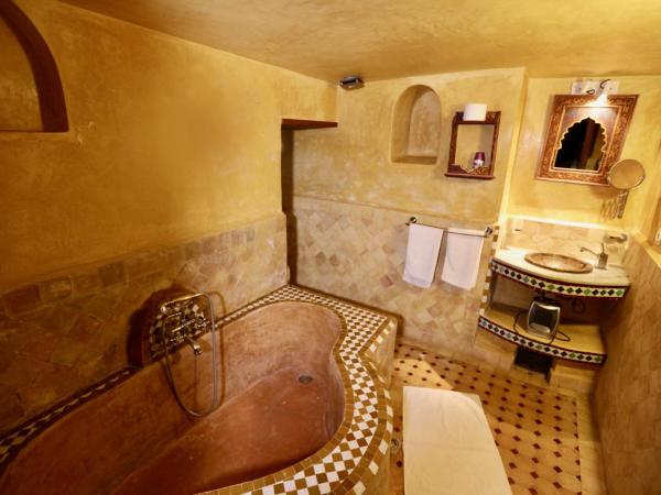 Riad Toyour- Riad of birds : photo 4 de la chambre suite le pélican