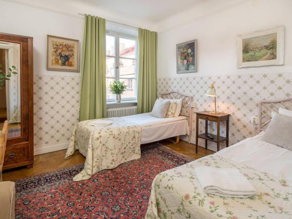 Wasa Park Hotel : photo 3 de la chambre chambre lits jumeaux avec salle de bains commune