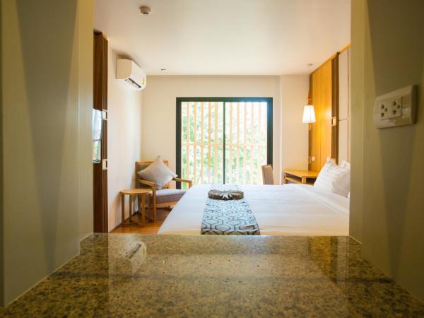 Lanna Thaphae Hotel : photo 9 de la chambre chambre lit king-size deluxe