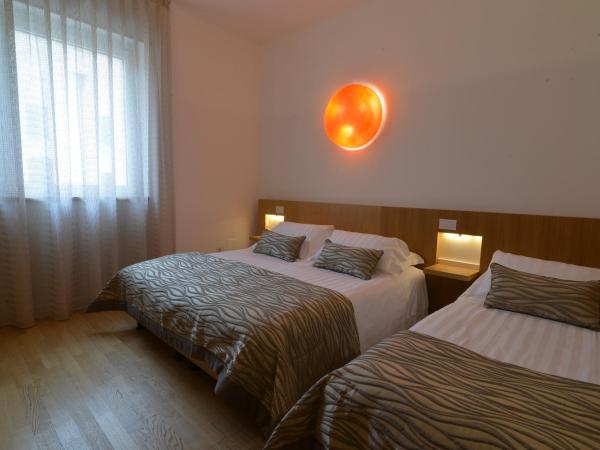 Hotel San Domenico Al Piano : photo 2 de la chambre chambre triple