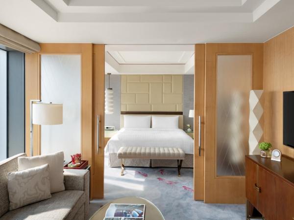 Jing An Shangri-La, Shanghai : photo 6 de la chambre hébergement lit king-size club exécutif horizon