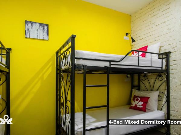 The Explorers Guesthouse and Hostel : photo 3 de la chambre lit dans dortoir mixte de 4 lits
