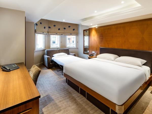 Radisson Blu Hotel, London Tottenham Court Road - formerly Kenilworth : photo 4 de la chambre chambre familiale