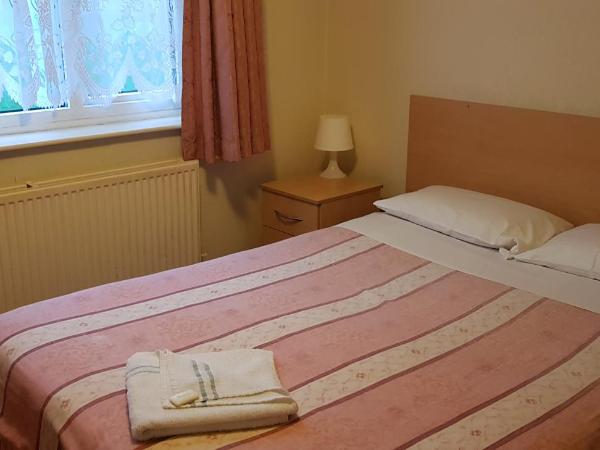 Belmont Hotel : photo 1 de la chambre chambre triple avec salle de bains privative