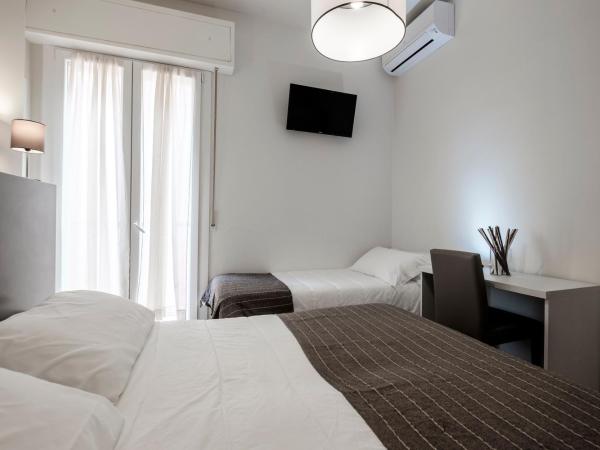 HOTEL CONDOR : photo 4 de la chambre chambre triple