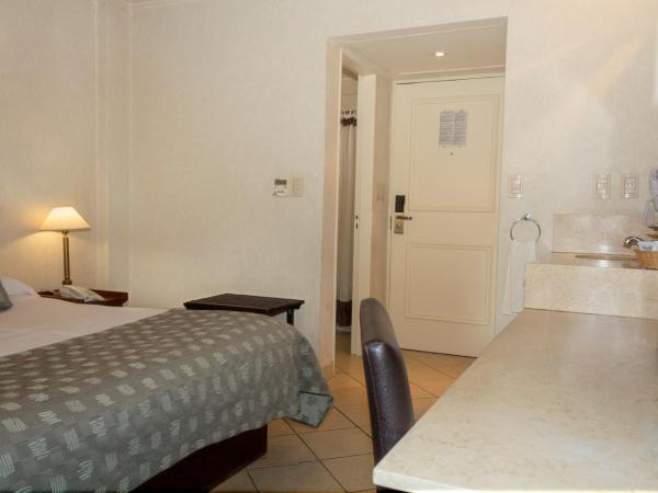 O2 Hotel Buenos Aires : photo 2 de la chambre chambre quadruple