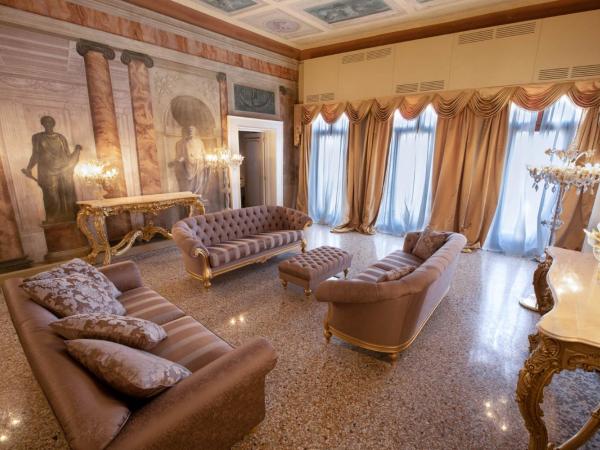 Ca' Bonfadini Historic Experience : photo 6 de la chambre suite présidentielle - vue sur canal