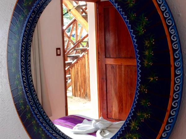 Hotel Piedra Escondida : photo 3 de la chambre ground floor room with terrace and sea view
