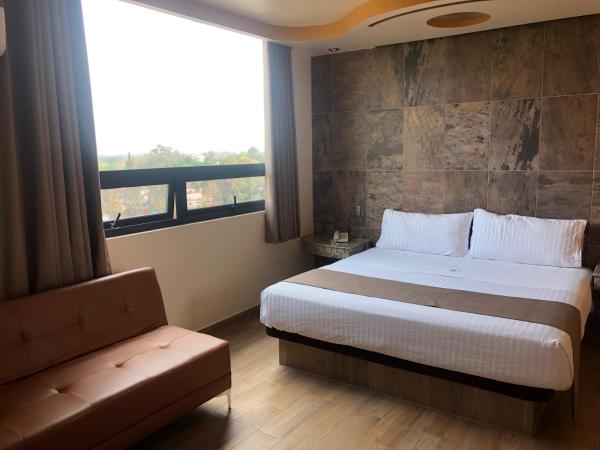 Hotel Jard Inn Adult Only : photo 2 de la chambre chambre triple