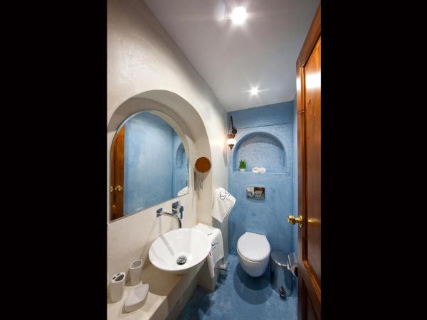 In Camera Art Boutique Hotel : photo 9 de la chambre suite deluxe avec balcon privé (nymphe d'hélios)