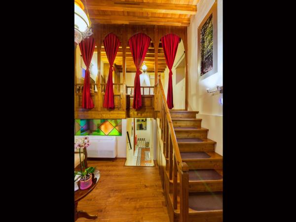 In Camera Art Boutique Hotel : photo 5 de la chambre suite supérieure (victoire de samothrace)