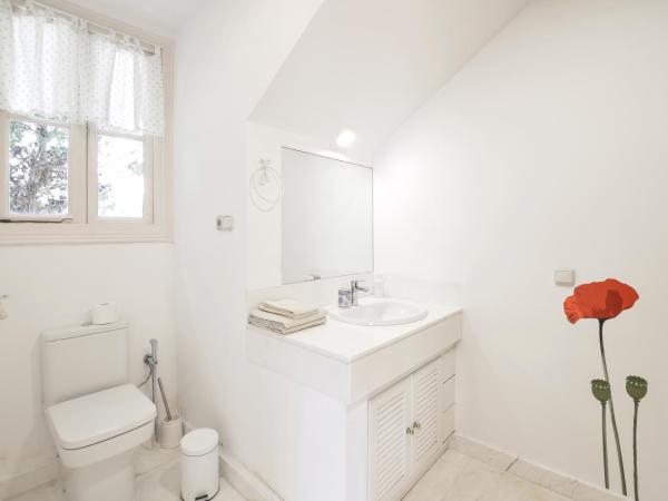 Villa Antumalal B&B : photo 1 de la chambre chambre double ou lits jumeaux - vue sur mer