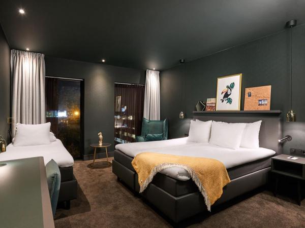 Van der Valk Hotel Amsterdam - Amstel : photo 1 de la chambre chambre triple confort