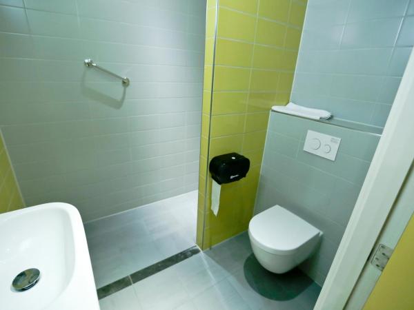 City Hotel Amsterdam : photo 7 de la chambre chambre triple