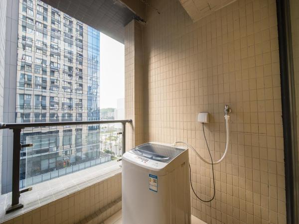 Guangzhou Laiste ApartHotel Science City Greenland Central Plaza Branch - Free Shuttle Bus to Canton Fair Complex During Canton Fair Period : photo 1 de la chambre appartement 1 chambre