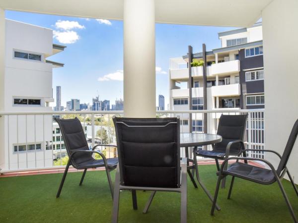 Founda Gardens Apartments : photo 8 de la chambre appartement 3 chambres de luxe