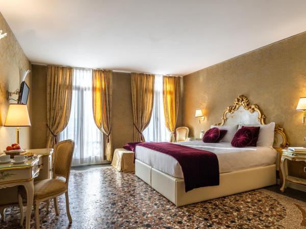 A Tribute To Music Residenza : photo 3 de la chambre chambre familiale triple - vue sur canal