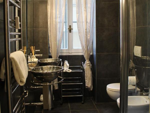 B&b My Bergamo : photo 9 de la chambre chambre double avec salle de bains privative