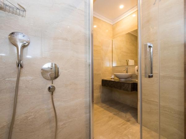 Ramada Plaza Antalya : photo 5 de la chambre chambre Économique