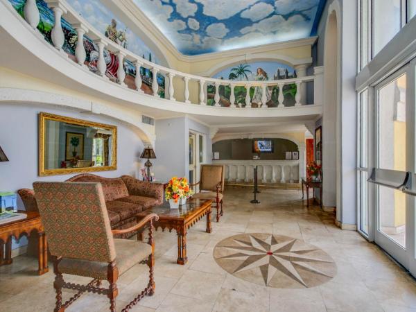 Oceanfront Condo Camelot By the Sea : photo 8 de la chambre chambre familiale