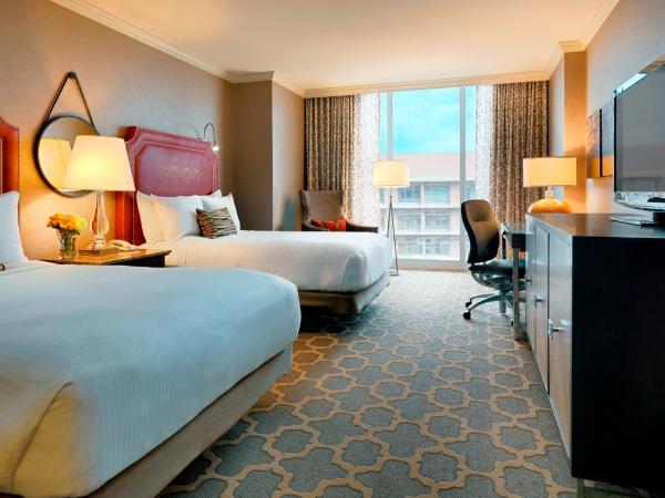 Fairmont Dallas : photo 4 de la chambre chambre double fairmont avec 2 lits doubles - vue sur ville