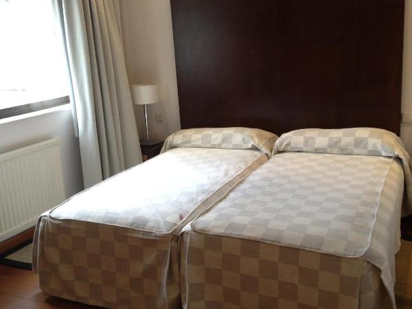 Hotel Escuela Madrid : photo 4 de la chambre chambre triple